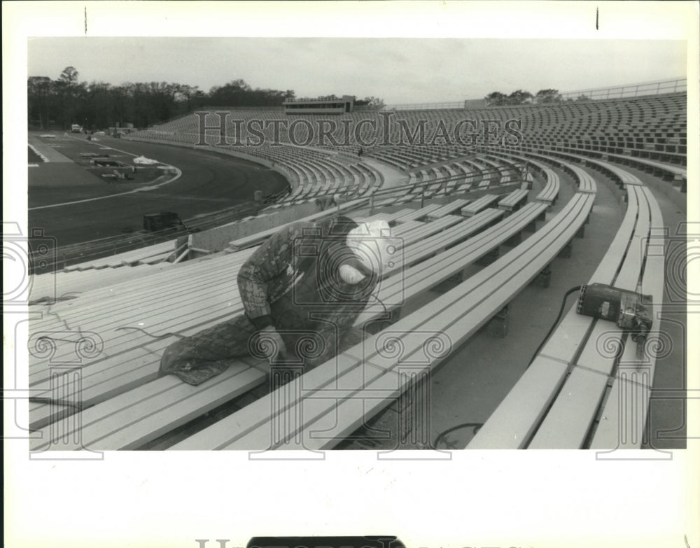 1992 Press Photo  Wayne Williams works on renovation at Tad Gormley Stadium. - Historic Images