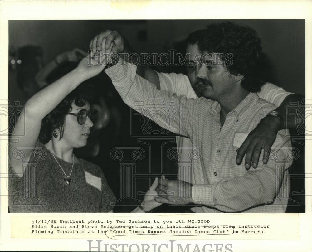 1986 Press Photo Instructor Fleming Trosclair at &quot;Good Times Jamaica Dance Club&quot; - Historic Images