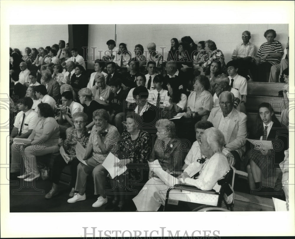 1994 Press Photo Grandparents Day at Archbishop Hannan High School - Historic Images