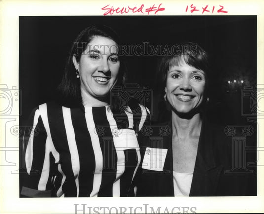 1994 Press Photo Lynn Hallaron and Jamie Dickey Graf, Ole Miss Alums - Historic Images