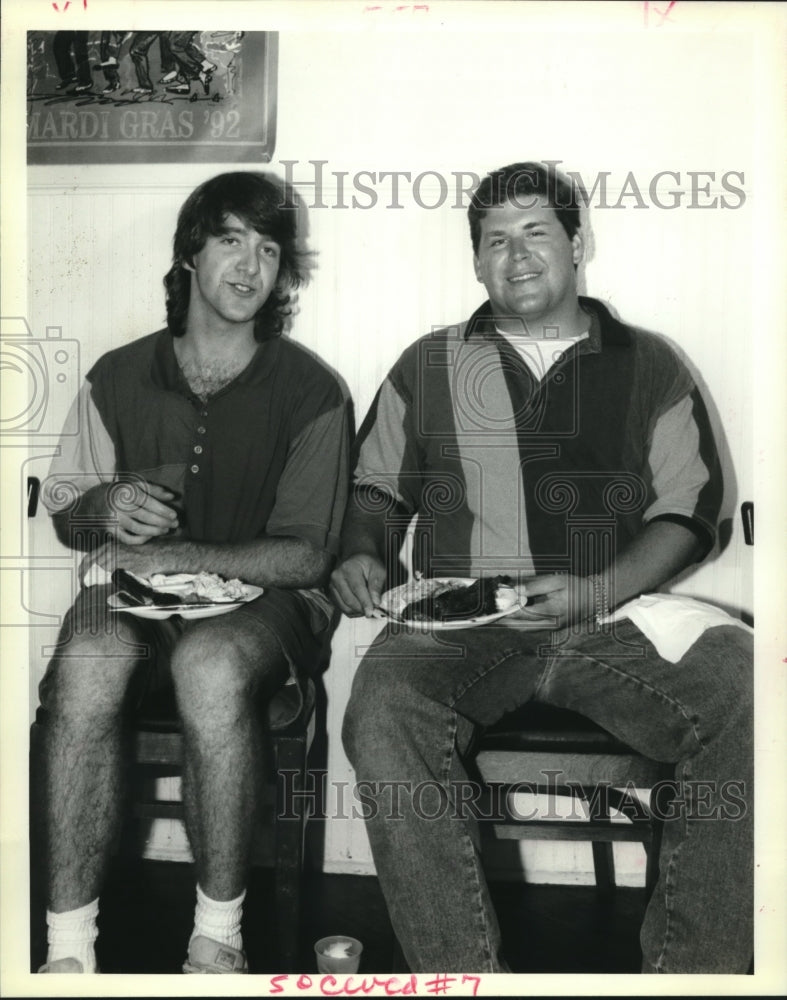 1992 Press Photo Reynolds Wilson and Michael Golemi during party - Historic Images