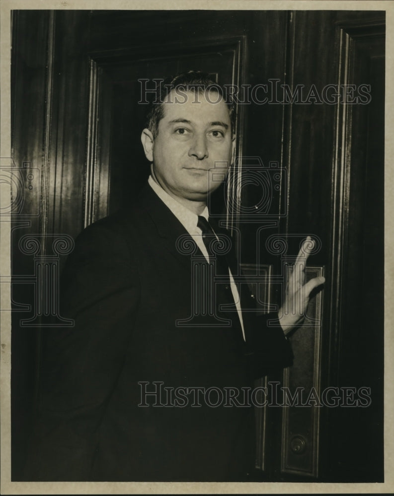 1960 Press Photo Ken Gormin and Baulerlein Incorporated - nob20244 - Historic Images