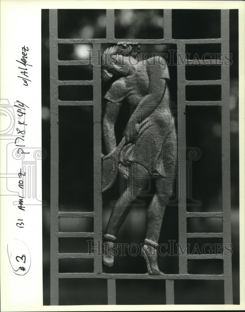 1993 Press Photo Ironwork sculpture works by Enrique Alférez , New Orleans - Historic Images