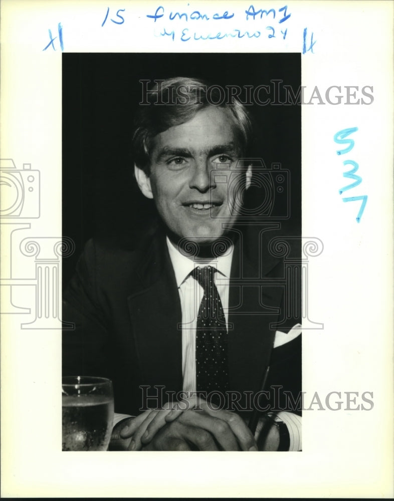 1988 Press Photo Alex Good speaks at the Commerce Show held at the Rivergate. - Historic Images