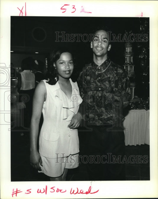 1993 Press Photo Christy Gerdes & Brett Bevrotte attending a Sweet 16 Party - Historic Images