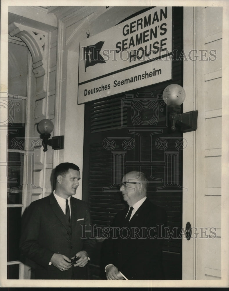 1968 Press Photo Rev. Winckelmann goes aboard ship from Kiel with Karl Paschke - Historic Images