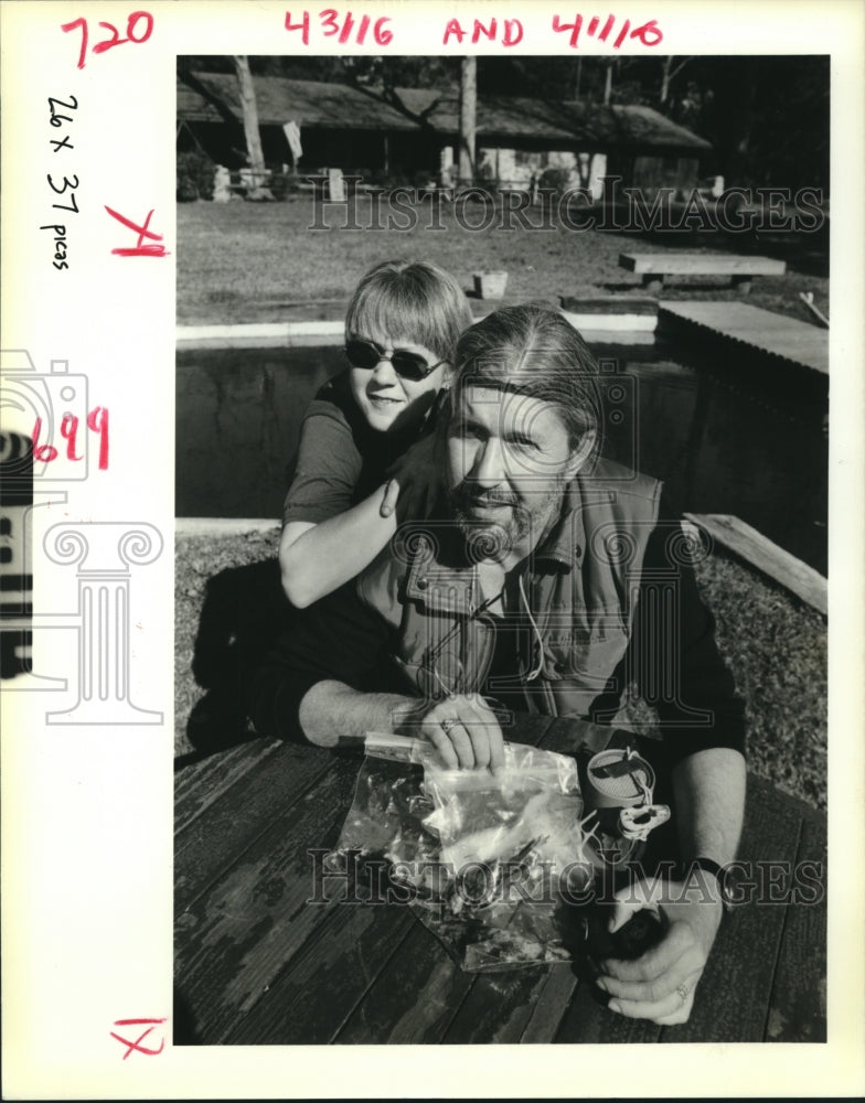 1988 Press Photo Jim Gentry and his wife Sally, St. Gabriel, Louisiana - Historic Images