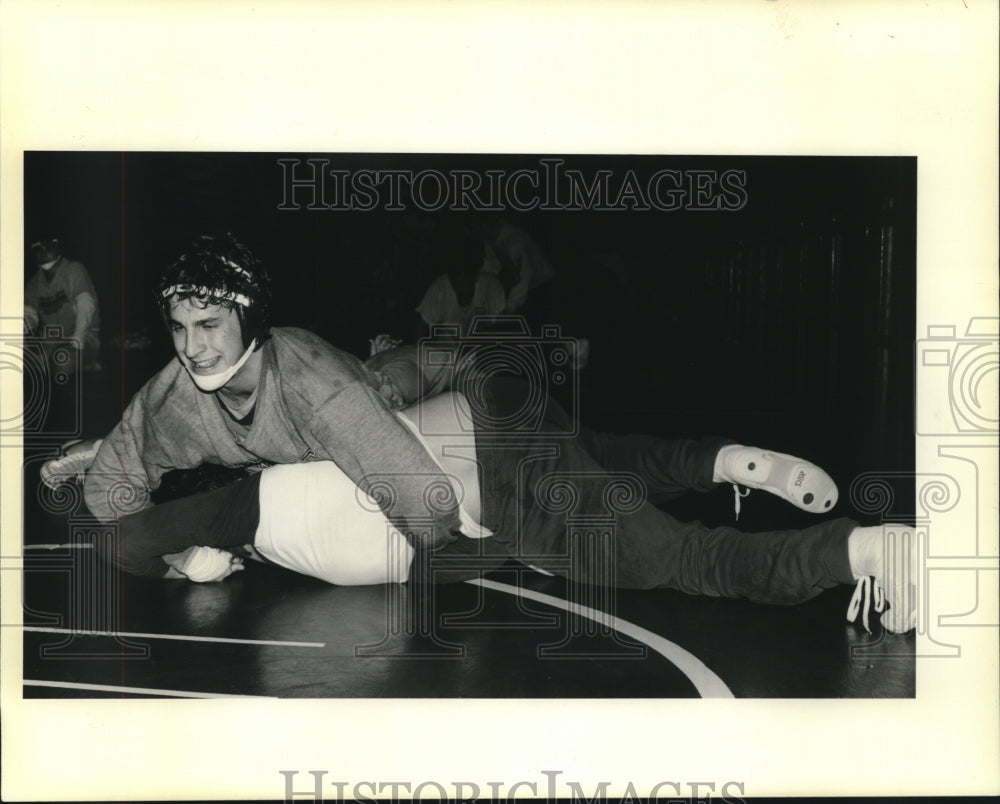 1990 Press Photo Brother Martin High School wrestling practice. - nob20664 - Historic Images