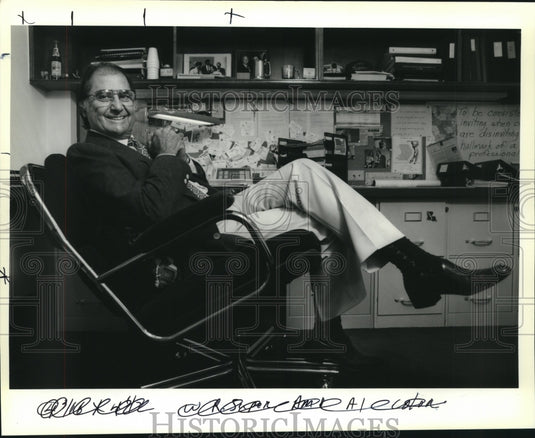 1991 Press Photo Irvon "Cookie" Gomez works with St Charles school system - Historic Images