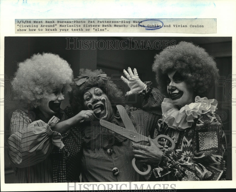 1984 Press Photo Judith Gorilla, Marianite Sisters, Clowning around - nob20743 - Historic Images