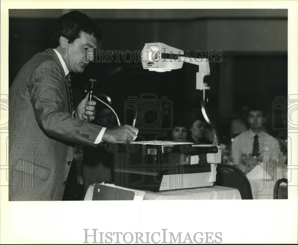 1990 Press Photo Bob Gerold speaker, The Chamber-St. Tammany West luncheon - Historic Images