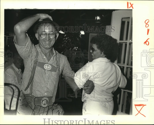 1988 Press Photo Klemens Bajewski & Norma Ehret dancing, The German Fest - Historic Images