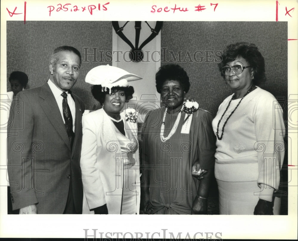 1995 Press Photo Theo George Sr., Maria George, Gertrude Browne, Gloria Walker - Historic Images