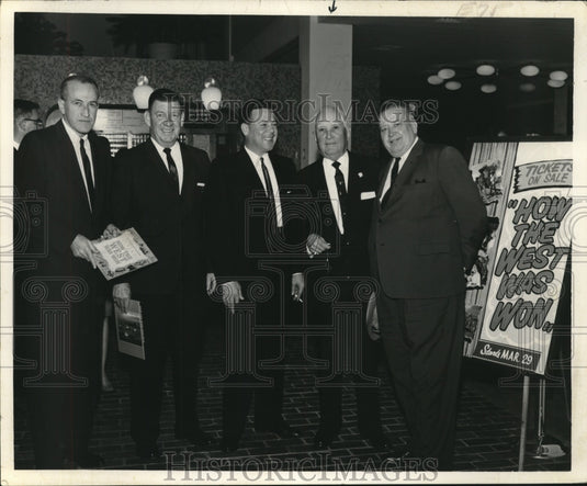 Press Photo Group at "How the West Was Won" event - Historic Images
