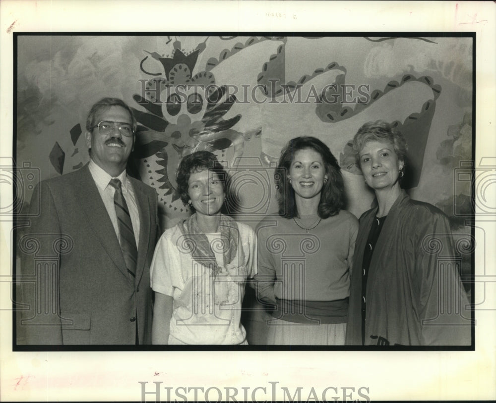 1991 Press Photo Socialites at Gryphon Gala - nob21190 - Historic Images