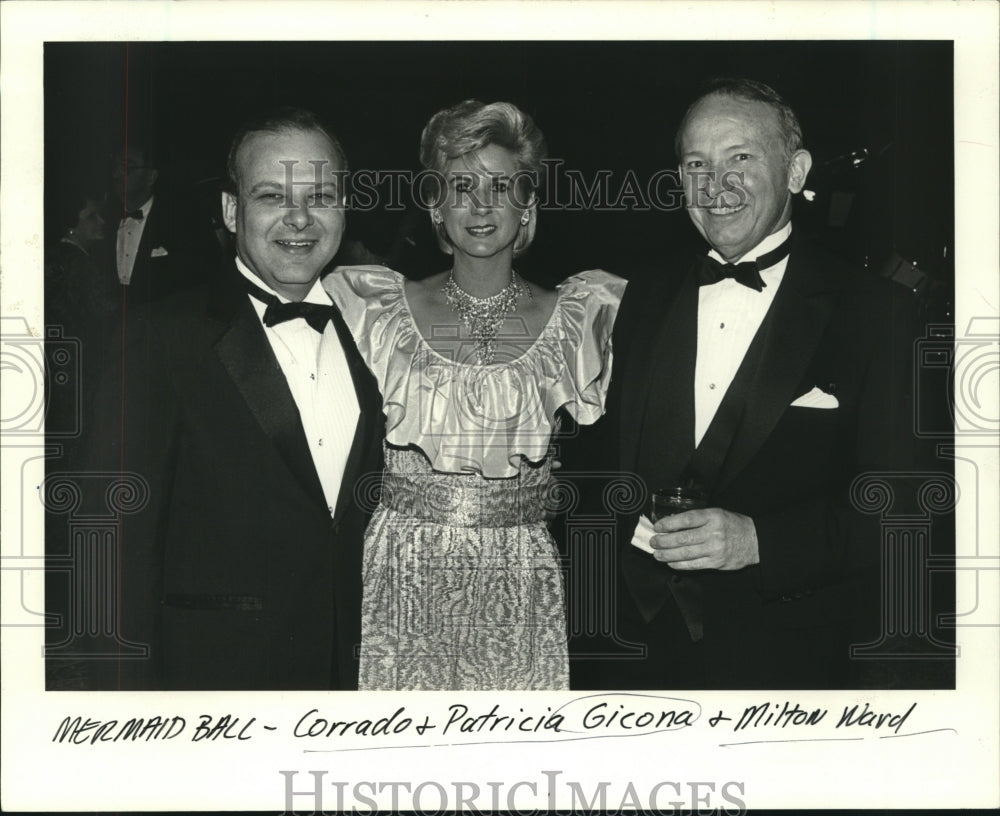 1987 Press Photo Attendees at the Mermaid Ball - nob21233 - Historic Images