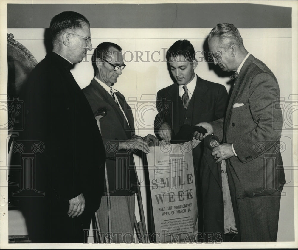 1953 Press Photo Delegates of Smile Week - nob21300 - Historic Images