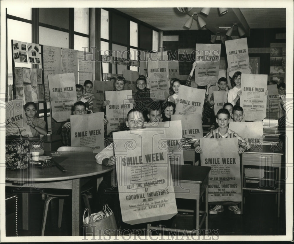 1958 Youngsters during Smile Week event - Historic Images