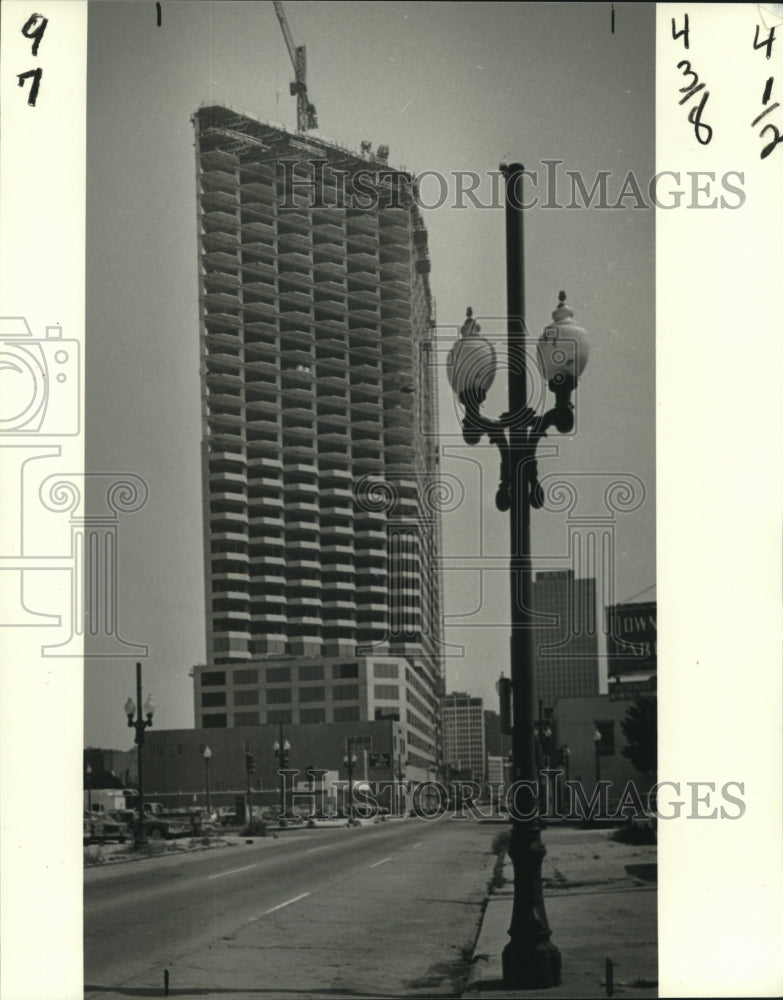 1983 Press Photo Energy Center building in Central Business District - nob21456 - Historic Images