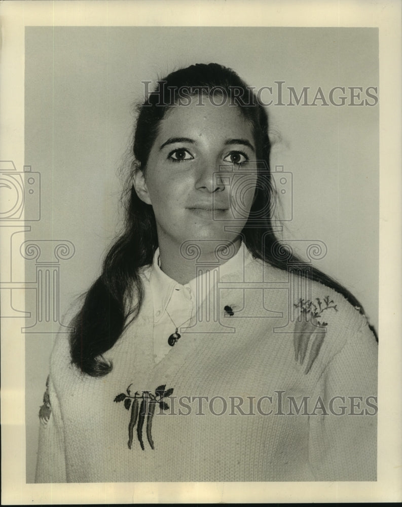 1965 Lorri Gruenberg, Young Judaeans - Historic Images