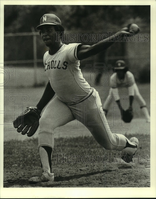 1979 Press Photo Catcher Terrance Green Prepares to Throw the Baseball - Historic Images
