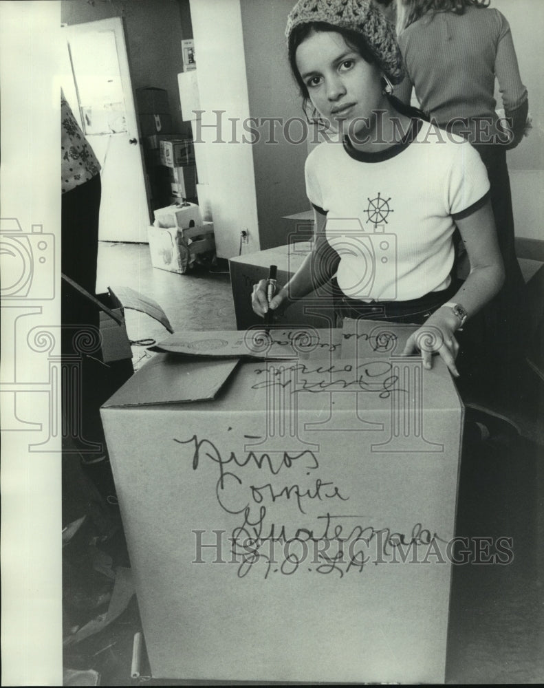 1976 Press Photo Maria Stevens of the Guatemala Relief Aid - nob21693 - Historic Images