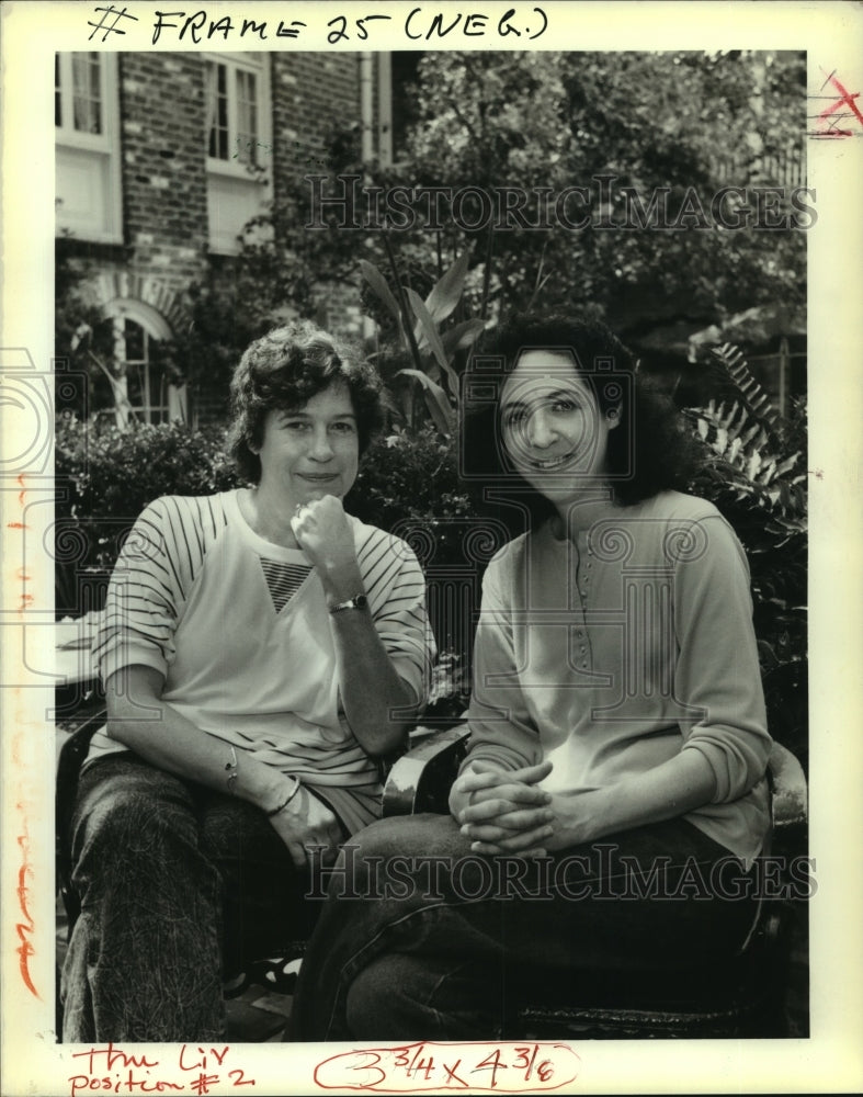 1989 Press Photo Sandra Gilbert, Susan Gubar, collaborated on women&#39;s literature - Historic Images