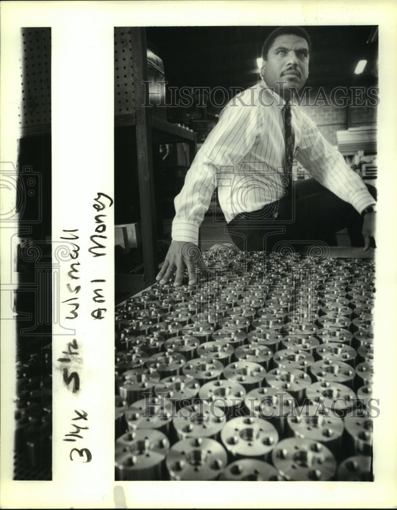 1992 Press Photo David Guidry, Guico Machine Works Inc. - Historic Images