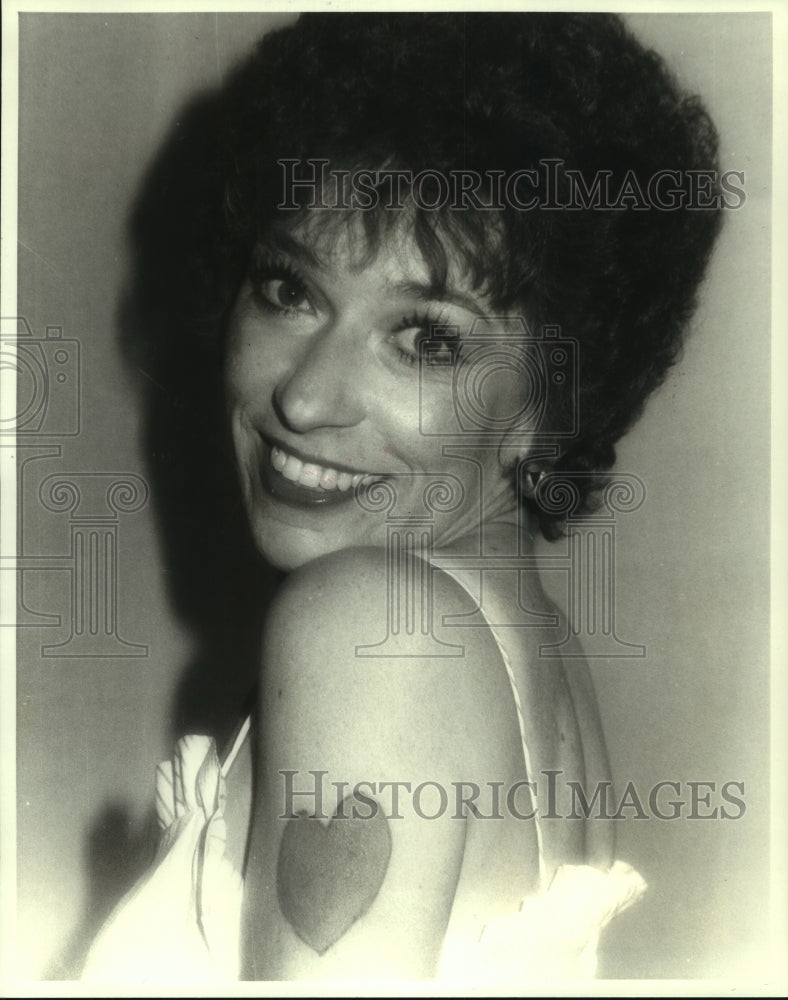 1982 Press Photo Ginger Guma plays in NORD Theatre's production of Sweet Charity - Historic Images