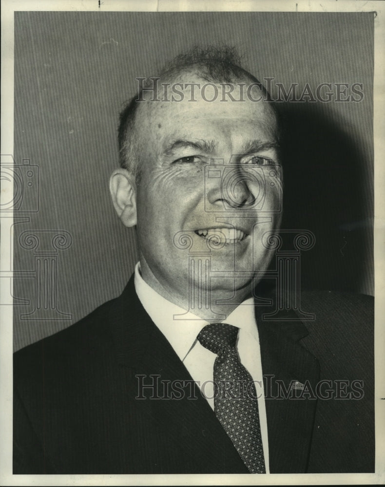 1969 Press Photo Eugene Gulledge, Chief of National Association of Home Builders - Historic Images