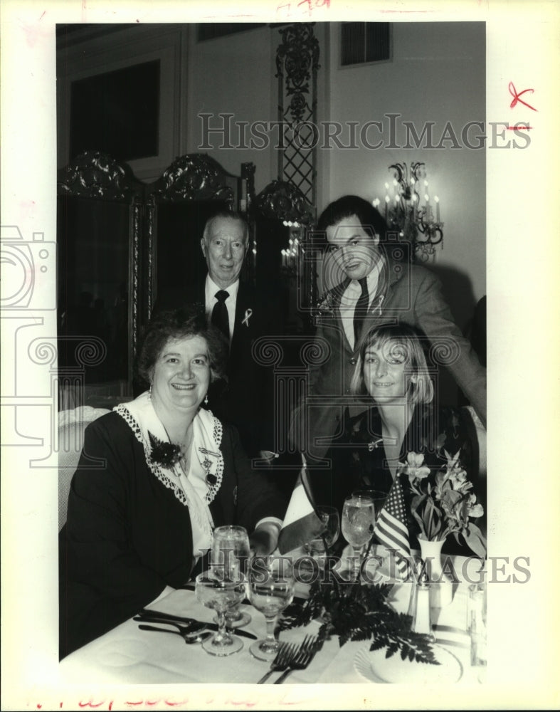 1992 Press Photo Enfants de France delegates - Historic Images