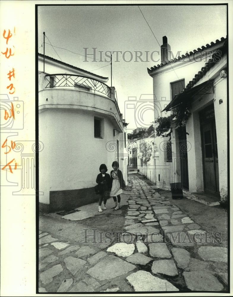 1983 Press Photo A winding way through the Greek isle of Skiathos, Greece - Historic Images