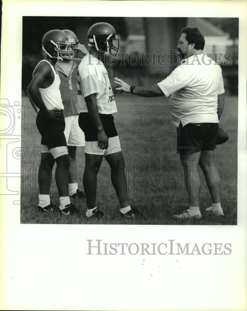 1990 Press Photo West Jefferson High School Assistant Coach Bill Grafton - Historic Images