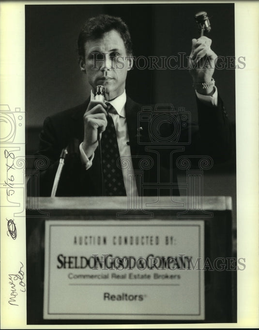 1988 Press Photo Gordon Gene, Sheldon Good and Company, Auction - Historic Images