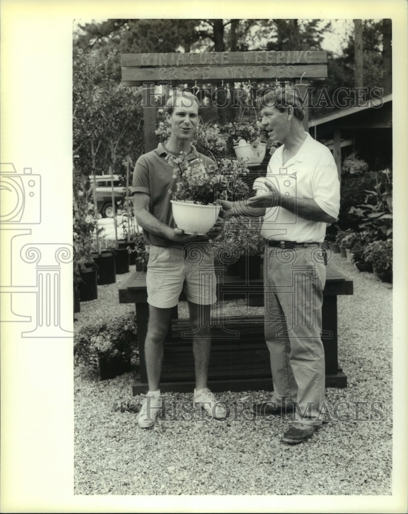 1989 Press Photo Crepe Myrtle Festival at the Covington Garden Center - Historic Images