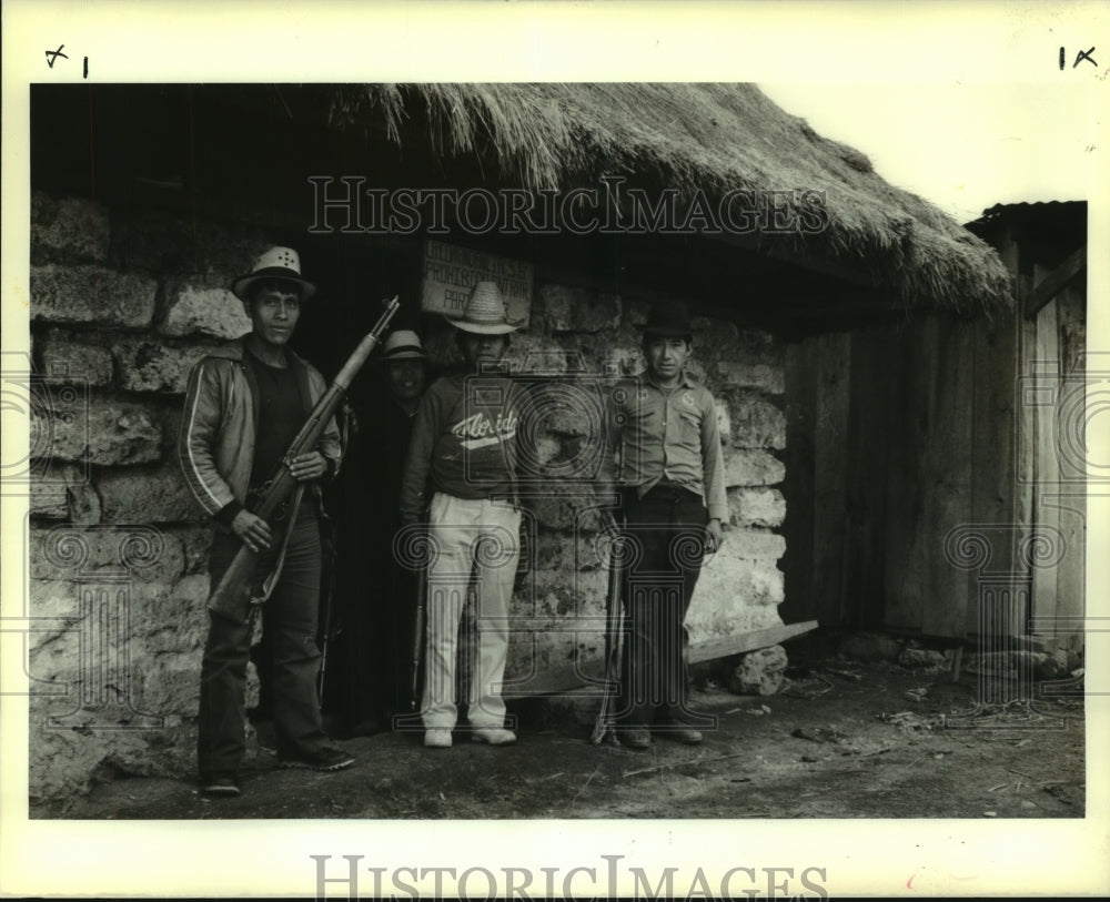 1989 Press Photo Civilian patrol members in Salquil Grande, Guatemala - Historic Images