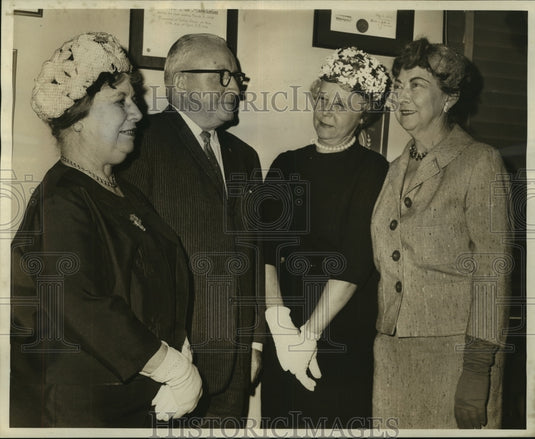 1966 Press Photo Members present money donation to hospital - nob22347 - Historic Images