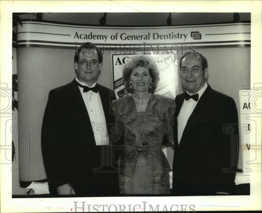 1992 Press Photo The Dental Conference attendees, Dr. Eck, Dr. & Mrs. Lou Grush - Historic Images