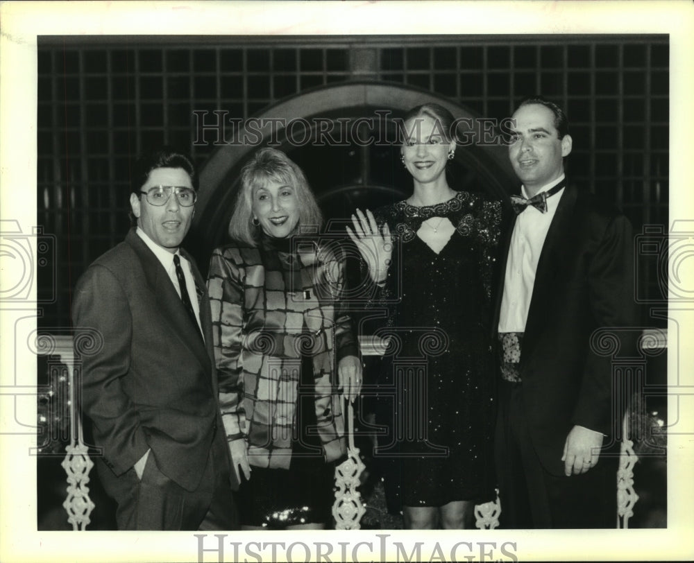 Press Photo Hadassah party attendees - Historic Images