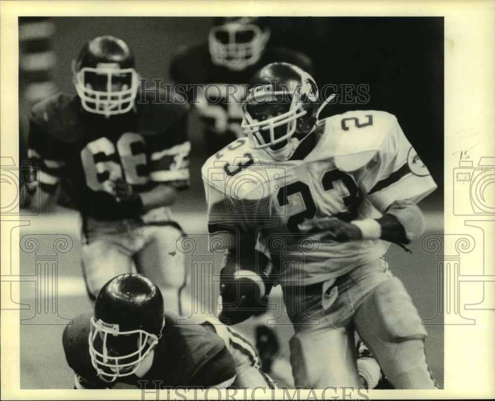 1990 Press Photo Destrehan&#39;s Carlentric Green &amp; Hammond Tornadoes football match - Historic Images