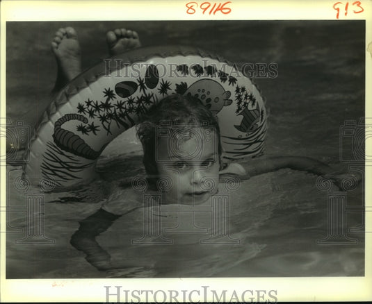 1988 Press Photo Lacey Faucheaux in Green Acres Country Club swimming pool - Historic Images