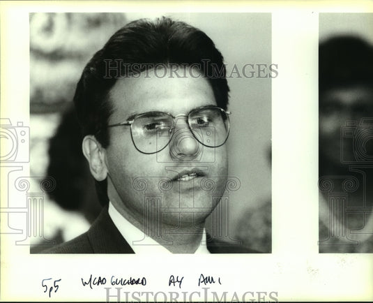 1994 Press Photo Julio Guichard, Director of International Relations and Trade - Historic Images