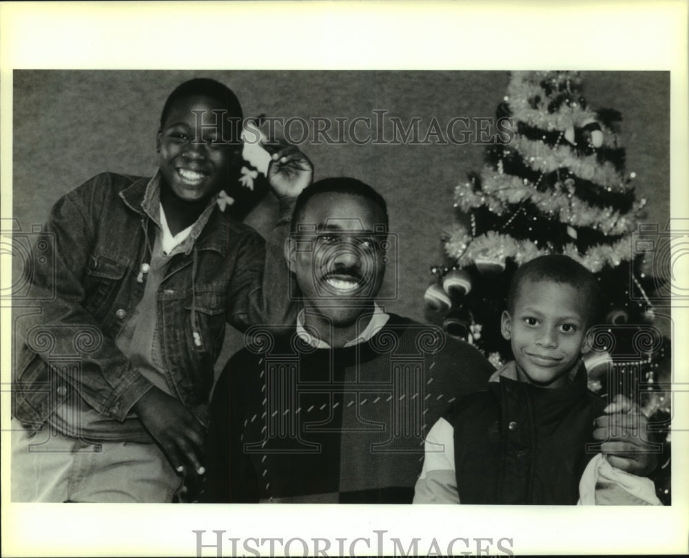 1991 Press Photo Vincent Guider with Grant Fisher and Gregory Bolden - nob22471 - Historic Images