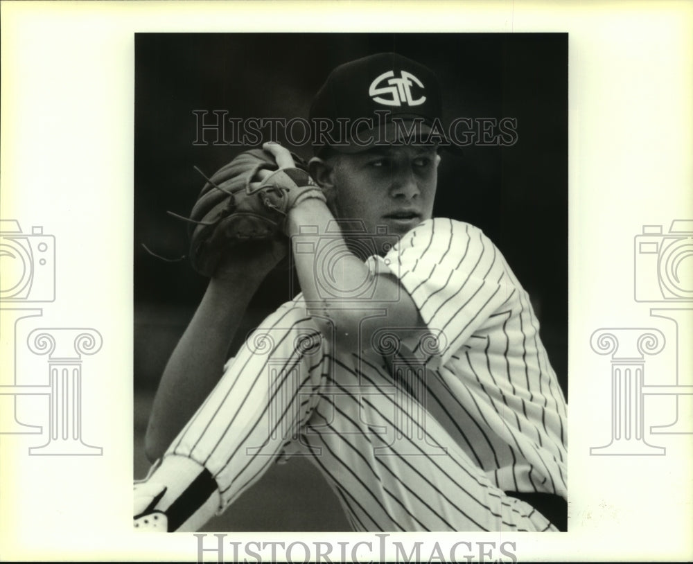1991 Press Photo Quinn Guidry pitches as he gets ready for the All Star Game - Historic Images
