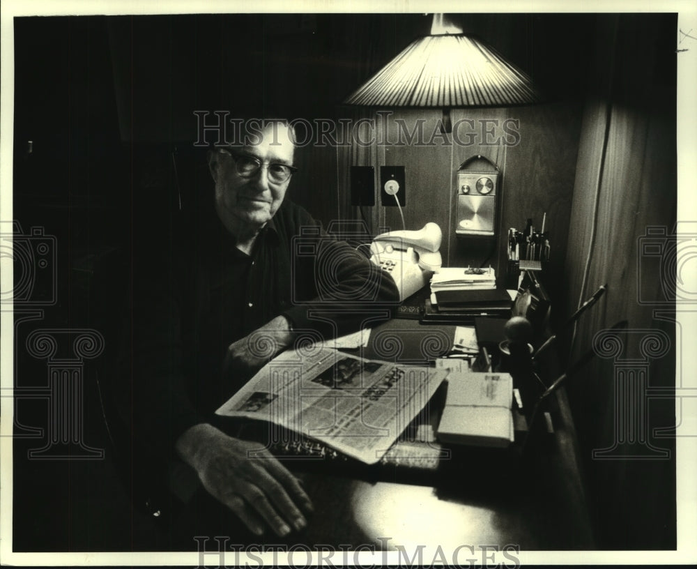 1984 Press Photo Clayton Graves, treasurer American Association Retired Persons - Historic Images