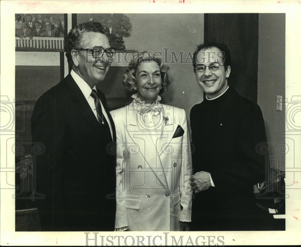 1986 Press Photo Religion - Brother Marcellus Conley with Billy &amp; Butsie Guste - Historic Images