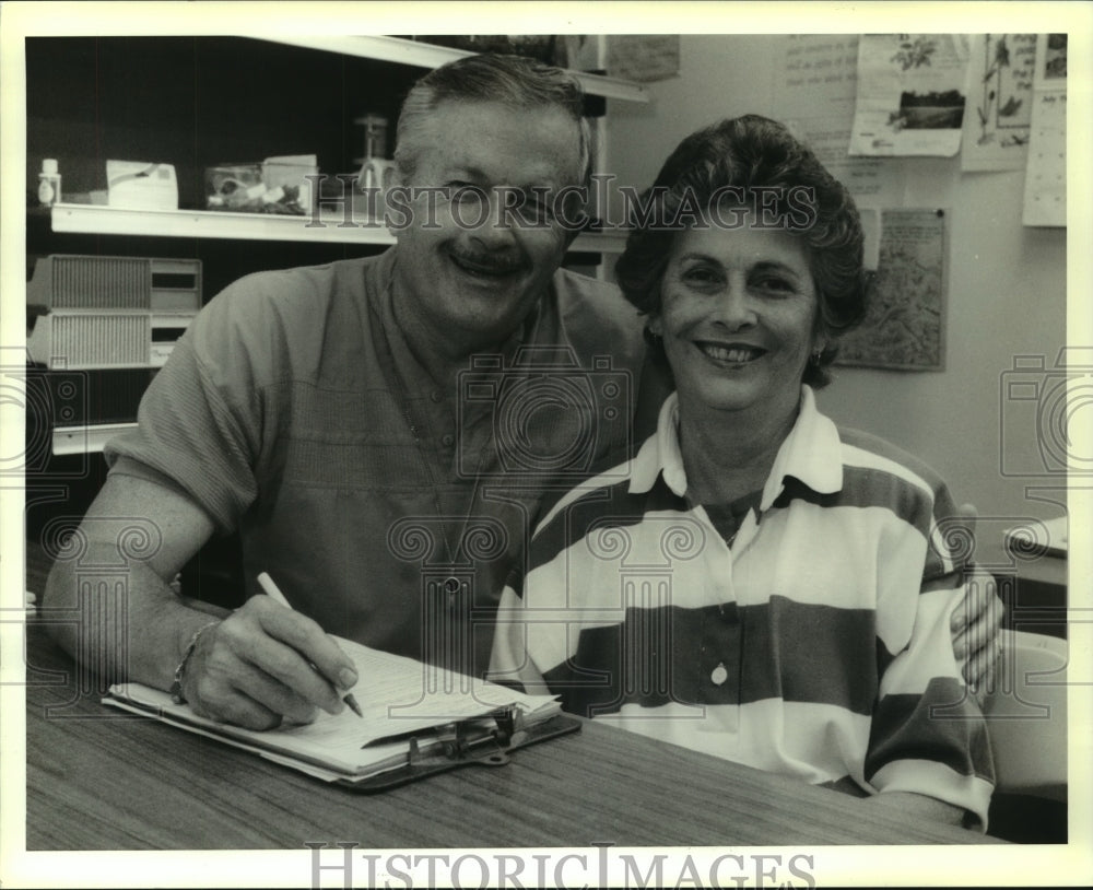 1990 Press Photo Deacon Skip Graffagnini &amp; wife, Beryl - Historic Images