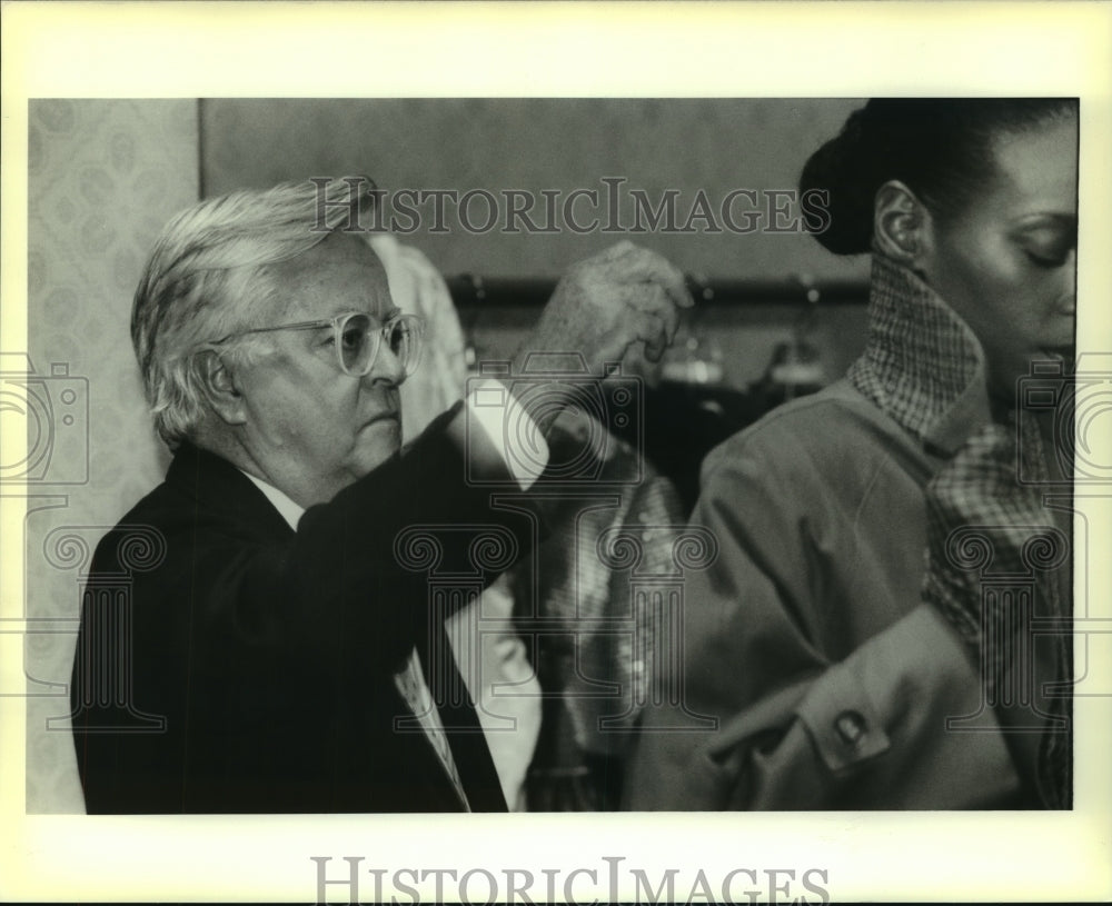 1988 Press Photo v - nob22997 - Historic Images