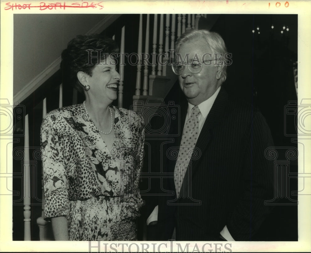 1988 Press Photo Donna Sternberg &amp; Geoffrey Beene - Historic Images