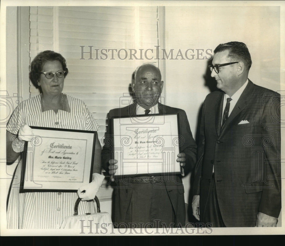 1964 Press Photo Bus drivers retire from the Jefferson Parish School district - Historic Images